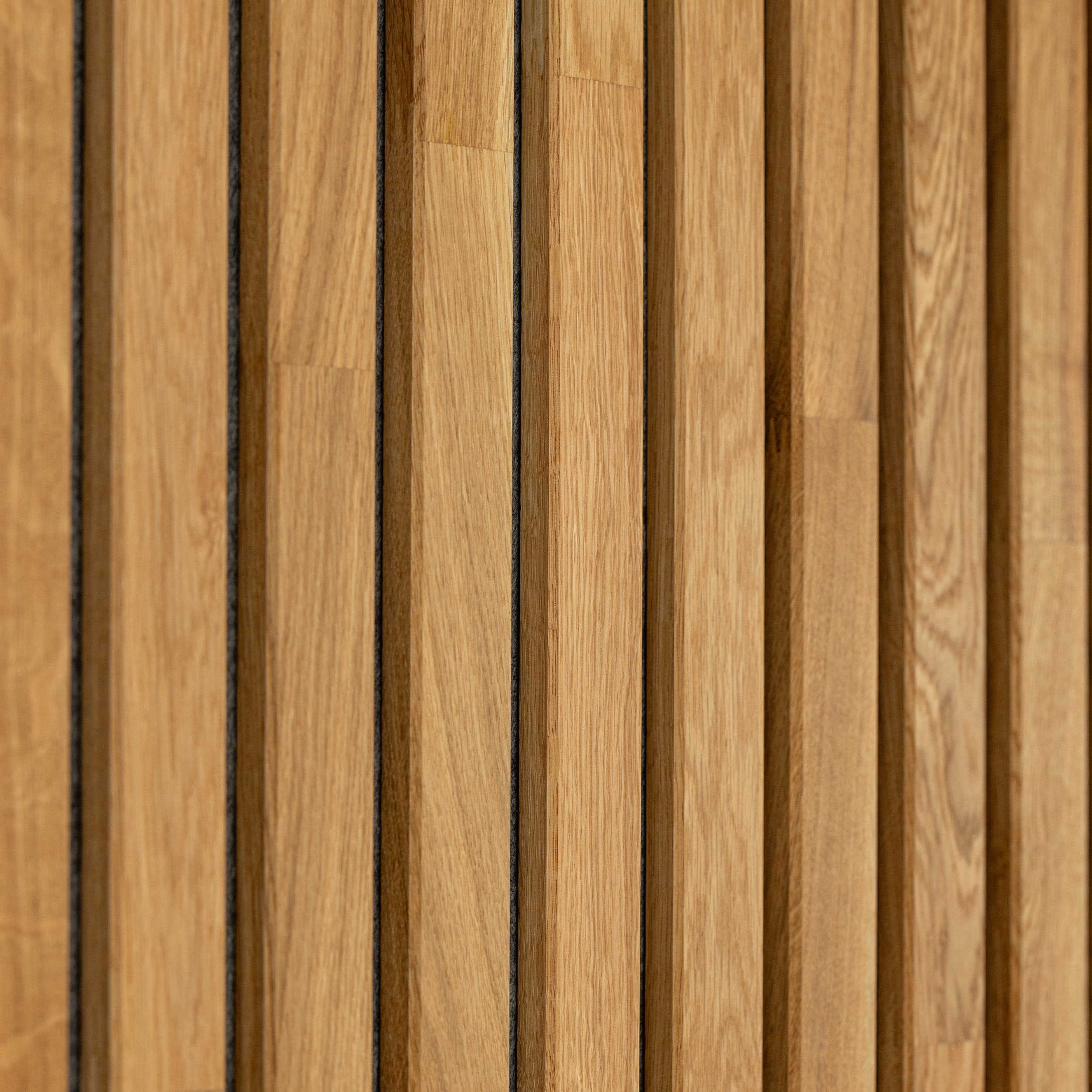 Panneau acoustique en bois massif - Chêne naturel - 2400x600mm - Lamelles 35mm